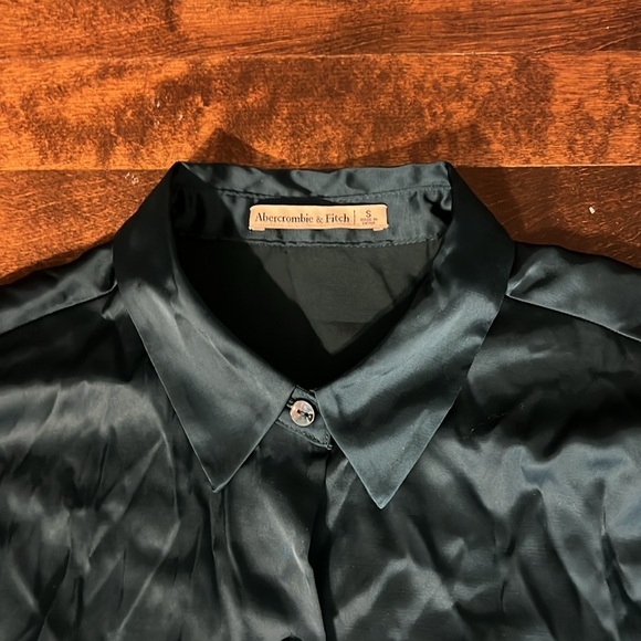 Abercrombie button down blouse - Picture 3 of 4